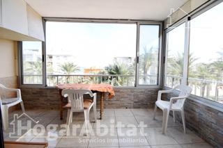 Appartement  Avenida marina. Exterior con garaje y terraza junto a la playa
