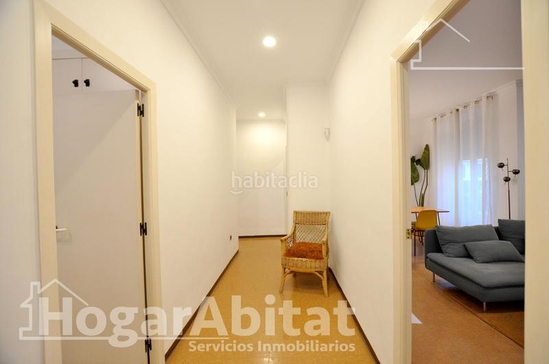 Foto 438814af-7061-46a6-8fc2-c0900549c655. Piso cerca del puerto! amplio, bonito y luminoso con balcón en Alicante