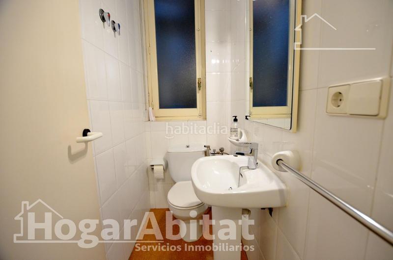 Foto 6a119b26-7d28-4db4-97c2-130c04d02ddc. Piso cerca del puerto! amplio, bonito y luminoso con balcón en Alicante