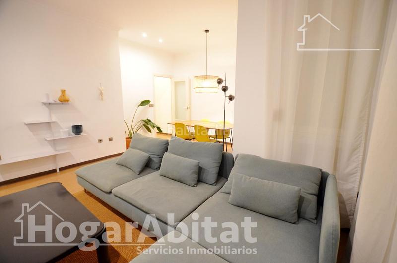 Foto 8076a89b-6e18-4a14-982f-e8f5a17e6e86. Piso cerca del puerto! amplio, bonito y luminoso con balcón en Alicante