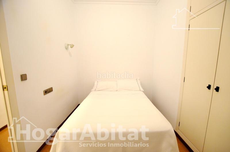 Foto 8c332119-0a77-4bae-9b82-7e60171f7e0e. Piso cerca del puerto! amplio, bonito y luminoso con balcón en Alicante