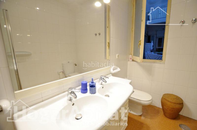 Foto cb85c266-2970-4cf8-9744-29f77e6ede54. Piso cerca del puerto! amplio, bonito y luminoso con balcón en Alicante