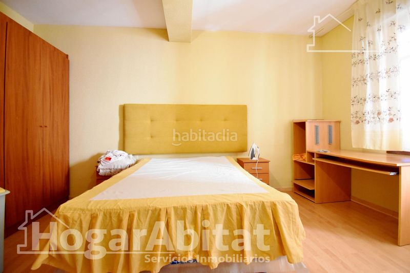 Foto 2d1d7307-6271-490c-8305-c1f5a3422517. Pis a Corea Gandia