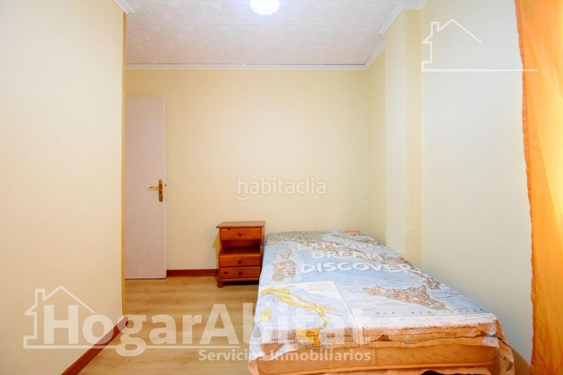 Foto 86197a5d-c66d-4fd2-a024-eb0d045b99de. Pis a Corea Gandia