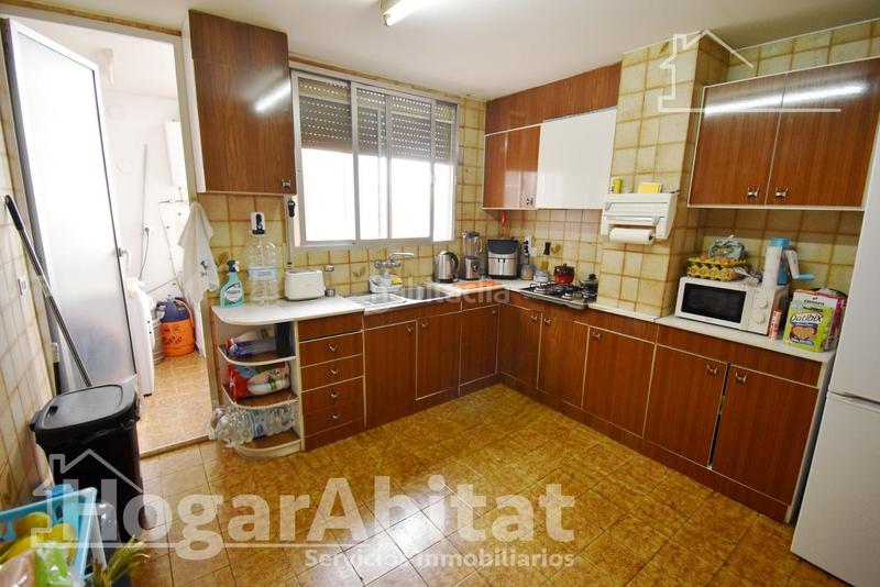 Foto c5c556d8-7038-4114-9cbd-f8aca109e93f. Appartamento con parcheggio in Llombai Burriana
