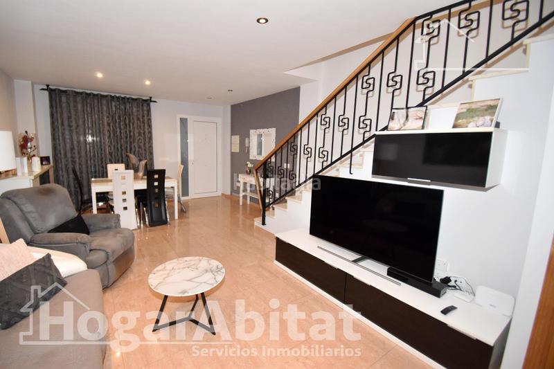 Foto 2045fca2-9b9e-47ae-be97-204d039e9758. Reihenhaus in Onda