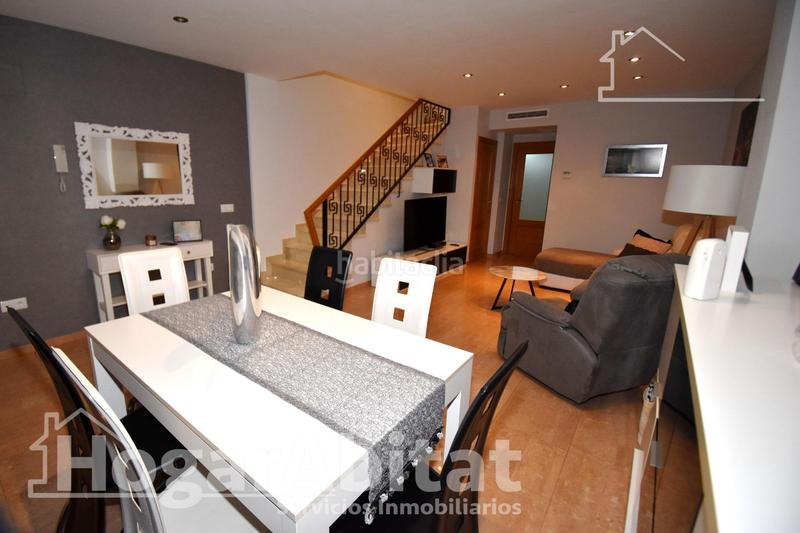 Foto f3f96019-f2f3-4617-a227-cdb22af47ee3. Reihenhaus in Onda