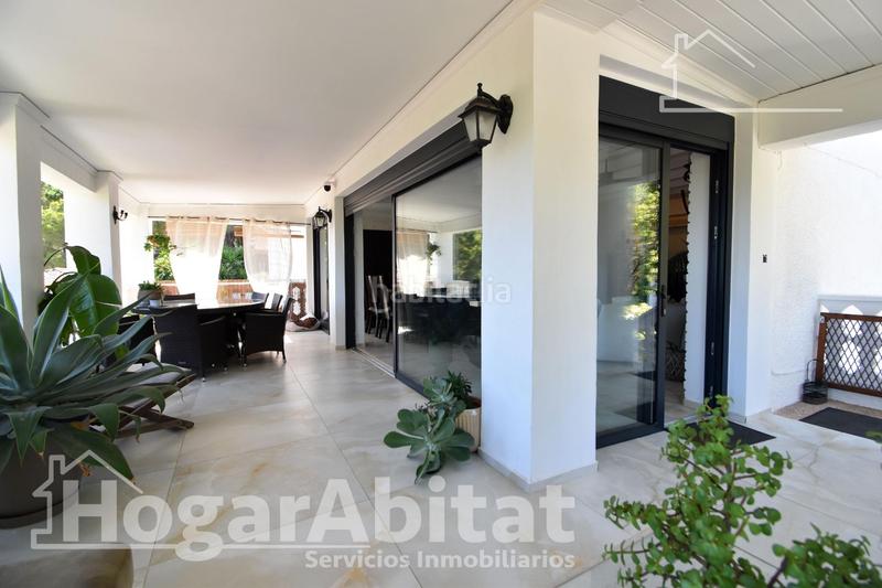 Foto 06d11875-507a-4f28-9ba9-8e581a91ead9. Chalet  totalmente reformado! amplio con 4 viviendas independientes y piscina privada en Gandia