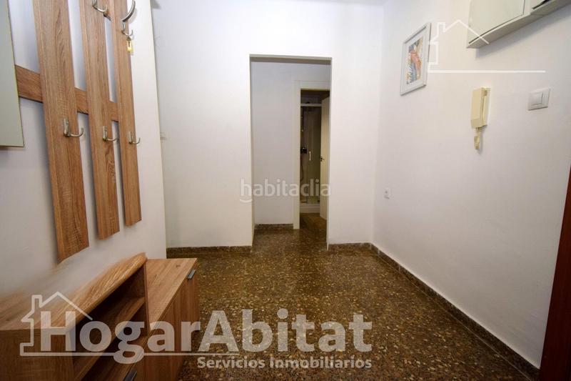 Foto b65e92ce-2e28-4cba-a42a-ba23ff48a1db. Pis a El Mercado Manises