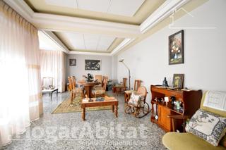 Maison  Calle algepseria. Magnífica casa! luminosa con garaje y terraza, cerca del centro