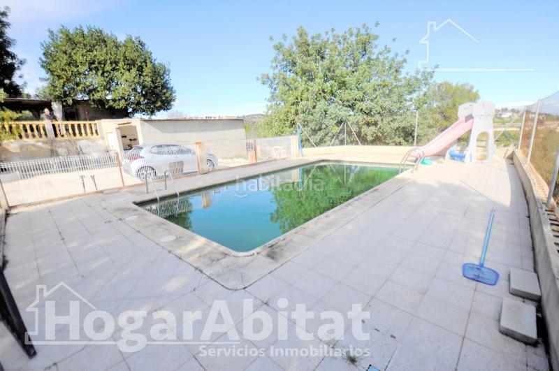 Foto 03b8bd02-b4b3-4dc2-894d-16ee8194ed67. Chalet con parcheggio piscina in Godelleta