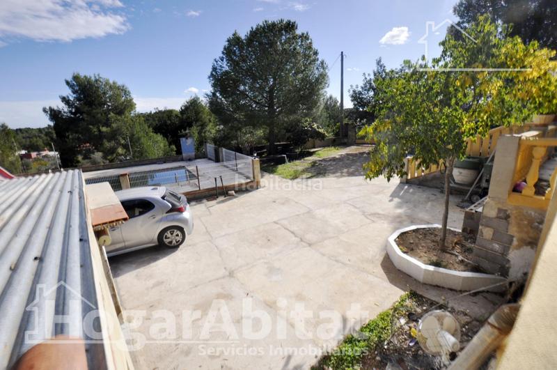 Foto 18e3bc70-6d26-4352-95cc-161b6e8e9ffe. Chalet con parcheggio piscina in Godelleta