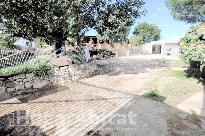 Foto 1f25518f-af02-45e8-adc9-2bffb8a01e25. Chalet con parcheggio piscina in Godelleta