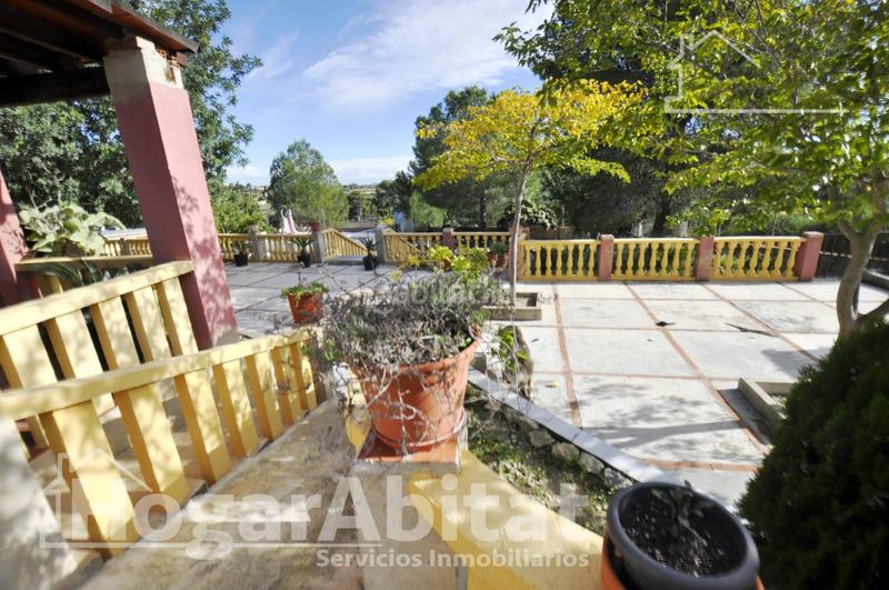 Foto 911f2027-dee3-4ceb-8a3a-c98658256cb4. Chalet con parcheggio piscina in Godelleta