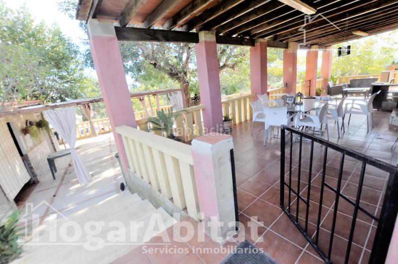 Foto d6d0ee52-dc17-4b51-9d33-bc5eaa83f00f. Chalet con parcheggio piscina in Godelleta