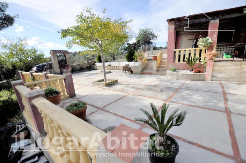 Foto f7cdc654-692a-4dd6-ad30-fdbbec8acdc0. Chalet con parcheggio piscina in Godelleta