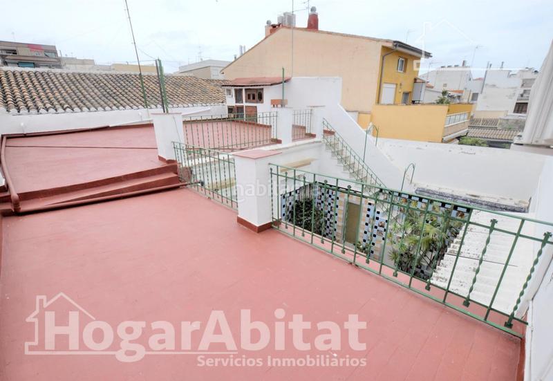 Foto 03daa47f-7435-4962-b2cc-95b61336c883. Casa amb aparcament a Zona Concordia Burjassot