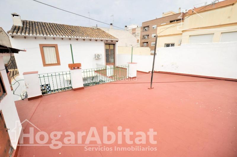 Foto 4b52610a-a162-45a9-8a9c-e61798a46875. Casa amb aparcament a Zona Concordia Burjassot