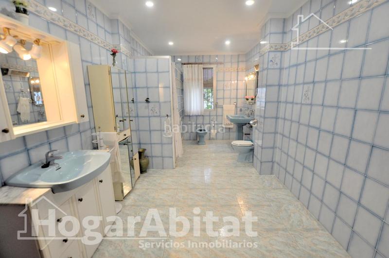 Foto 539c85dc-1858-4c85-8ba1-4871dc758f36. Casa amb aparcament a Zona Concordia Burjassot