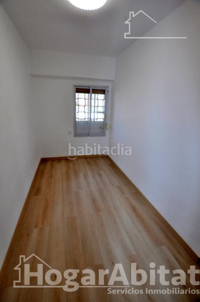 Foto b4b2951f-e5de-48a5-9e8c-059a93edbe36. Pis a La Creu Coberta Valencia