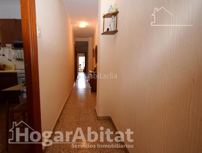 Foto 03d1e53f-d6cb-4d59-9ac7-ac3aefd2f207. Piso exterior con balcón y terraza cerca del metro en Paiporta