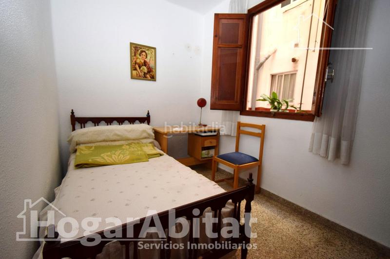 Foto 2361a1e4-4672-4d8f-982f-d9177954cf0b. Piso exterior con balcón y terraza cerca del metro en Paiporta