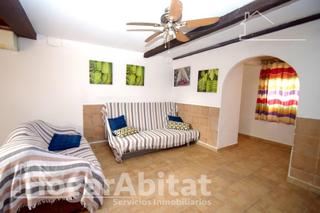 Xalet  Travesía safareig. Chalet reformado con piscina, garaje, terraza y barbacoa