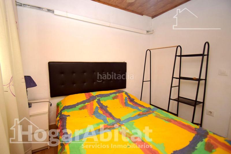 Foto 202b8e26-5a2e-4d8d-9d4a-84c474feffb5. Chalet  reformado con piscina, garaje, terraza y barbacoa en Llíria