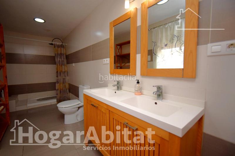 Foto 7a66d1f5-3690-461e-a431-61958e6d8ee8. Chalet  reformado con piscina, garaje, terraza y barbacoa en Llíria