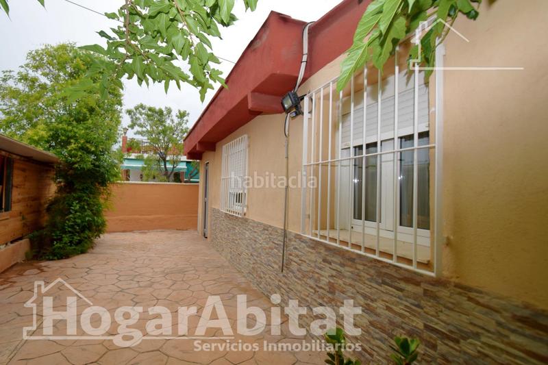 Foto 861070a3-ac10-4078-88a1-7ab5f14e3dab. Chalet  reformado con piscina, garaje, terraza y barbacoa en Llíria