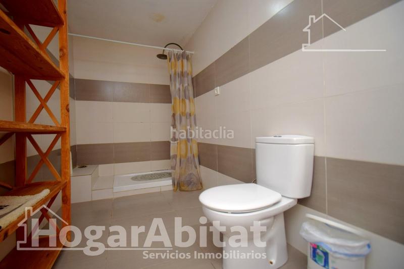 Foto cd8e44de-8608-448f-a4ce-ab9b41a1f681. Chalet  reformado con piscina, garaje, terraza y barbacoa en Llíria