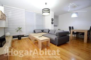 Appartement  Calle román. Muy amplio con garaje y trasero