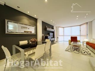 Casa  Calle 25 d'abril. Cerca de la playa! preciosa casa con garaje, ascensor, dos terra