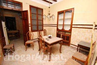 Casa  Mare de deu del lledó. Amplia casa con 2 terrazas cerca del centro