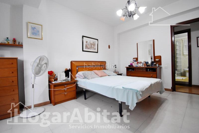 Foto 15eb0045-5712-4e72-bbab-d9ac0c544e6b. Pis a Oliva pueblo Oliva