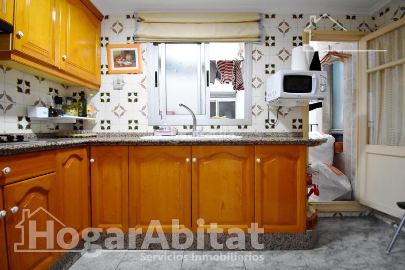 Foto 17f84620-86f0-48e9-ba97-43486fd506c9. Pis a Oliva pueblo Oliva