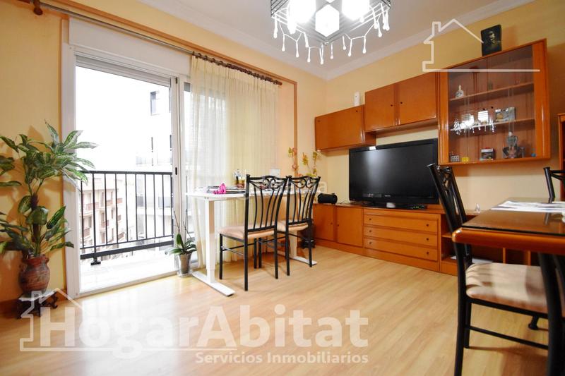 Foto 227019aa-7663-4365-9af6-19786402383f. Pis a Oliva pueblo Oliva