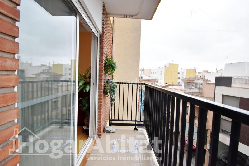 Foto 29c0e266-1e30-4954-a4d2-8e8d40da2ff9. Pis a Oliva pueblo Oliva