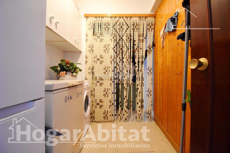 Foto 30f3a010-252a-448c-a1ea-fee36c9ef4ea. Pis a Oliva pueblo Oliva