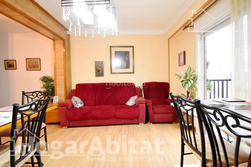 Foto 78f7651f-bedd-4db7-b9fd-427b781b7002. Pis a Oliva pueblo Oliva