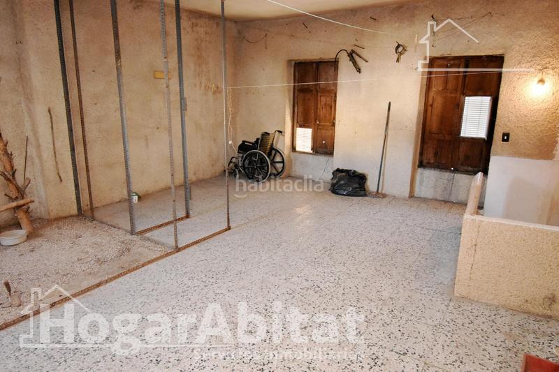 Foto fc9eb8de-8cfb-4abf-a372-15c8f1b88763. House in Albuixarres Alzira