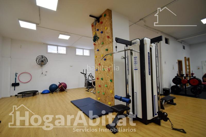 Foto fa0761bd-8f46-41c0-bee4-bba35e7296cf. Etagenwohnung mit parking pool in Valterna Paterna