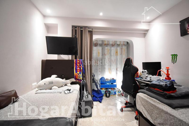 Foto 5e840753-ecf4-4e4c-b0a1-c113f31cf8c8. Pis amb calefacció aparcament a Plaza Elíptica - República Argentina Gandia