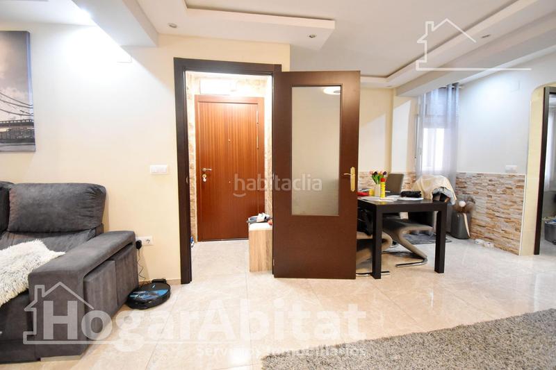 Foto fa5a54d2-41c5-4bbb-9d0b-14b772a01bf0. Pis amb calefacció aparcament a Plaza Elíptica - República Argentina Gandia