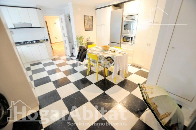 Foto a0e45cb3-9a82-4802-a22b-0df19de8bd4a. Appartamento in El Cabanyal-El Canyamelar Valencia