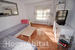 Pis  Calle l'illa. Puerto de castellon! semireformado, amplio y exterior