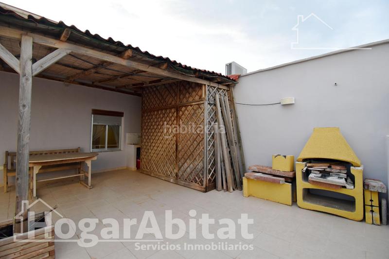 Foto cb36341a-87ab-4b84-ad38-01124271b560. Dachwohnung mit parking in Piles