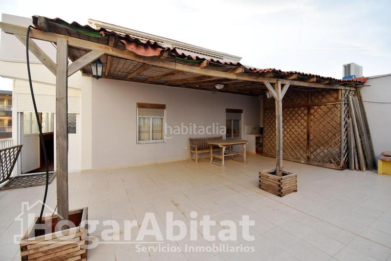 Foto ec0e1ce0-94b1-4dea-bc08-15b24cbec340. Dachwohnung mit parking in Piles