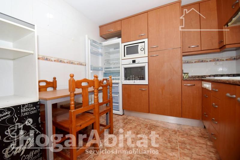 Foto 8280ce96-fa55-4475-b84a-9fb7049ba5e2. Appartement avec chauffage parking dans Llombai Burriana