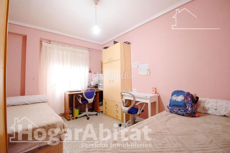 Foto 4476a9cf-9175-4bb8-9d63-933583fbe307. Piso muy amplio y luminoso con ascensor y balcón en Bellreguard